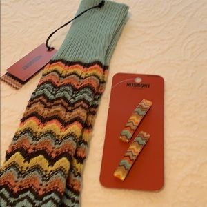 Ladies gloves, hair Barrette